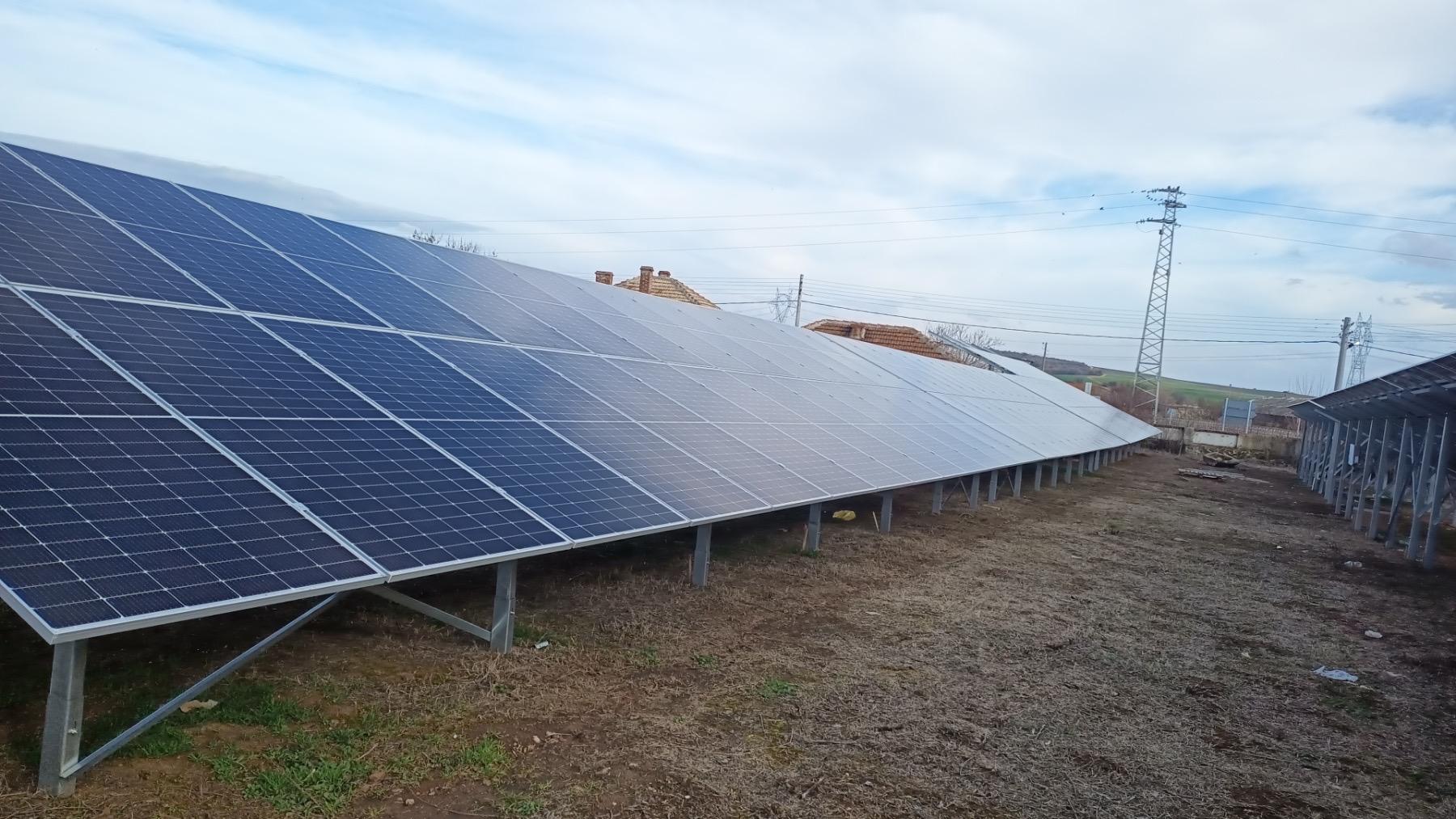 - Паро & Ко ООД